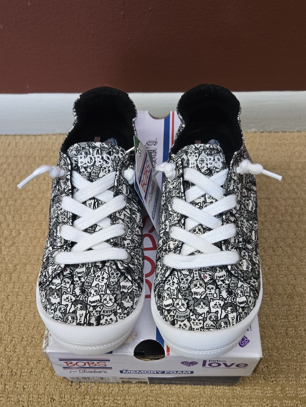 Skechers BOBS Purr Party - Cat Sneakers (SIZE 7)